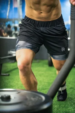 Youngla 105 Compression Shorts 2.0<Men Shorts