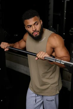 Youngla 303 Old English Ks<Men Tanks