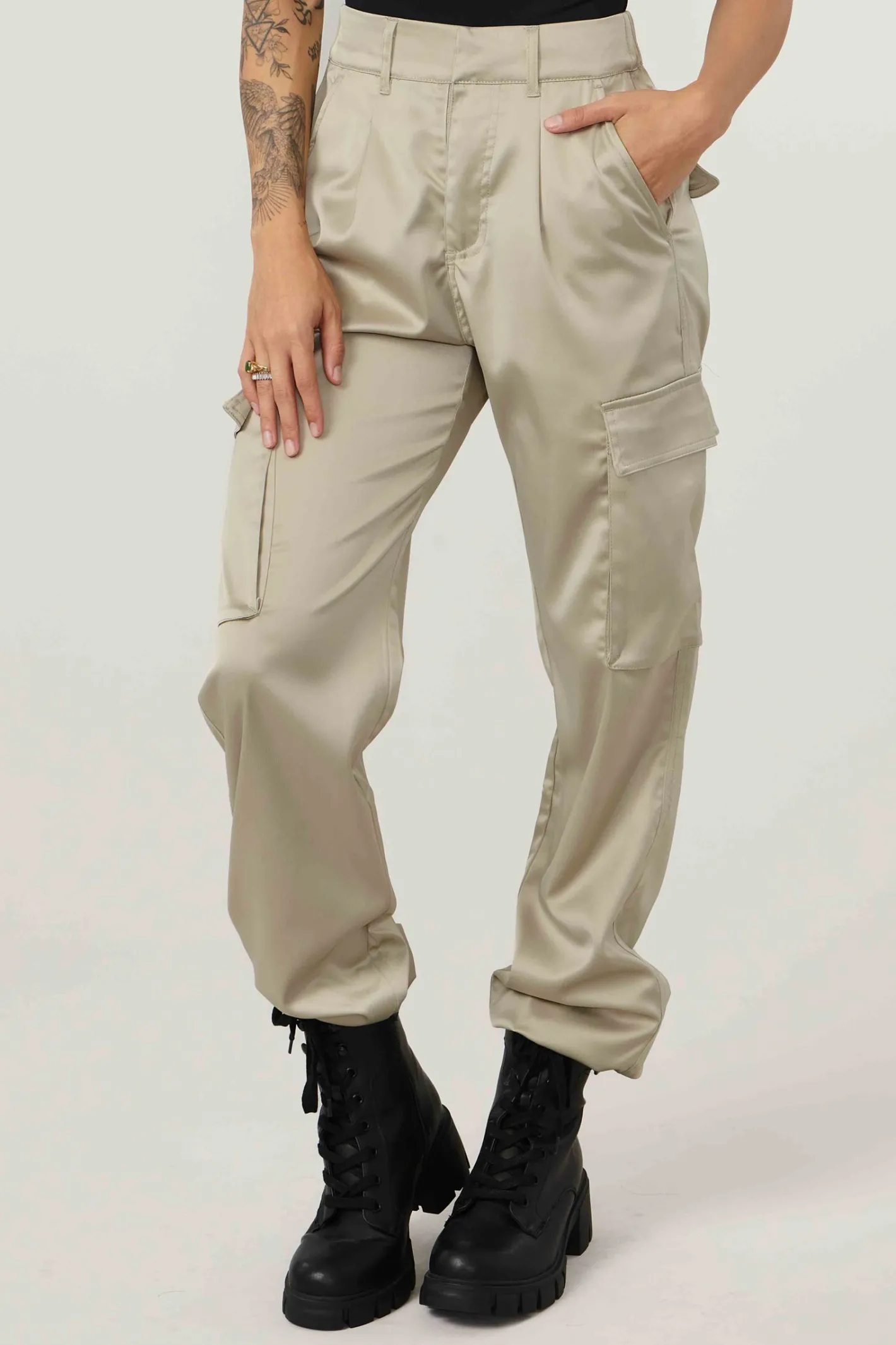 Youngla W217 Gloria Satin Cargo<Women Joggers & Pants