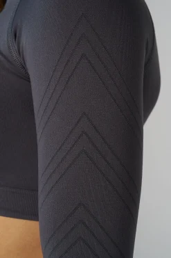 Youngla W445 Seamless Curve Longsleeve Crop<Women Tops