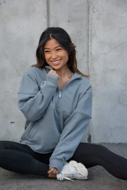 Youngla W504 Throwback Pullover<Women Outerwear
