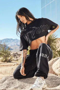 Youngla W436-Urban Crop Tee<Women Tops